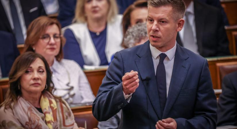 A Fidesz szerint sok rászoruló kimaradhat az iskolakezdési támogatásból, Magyar Péter szerint így is több mint a semmi