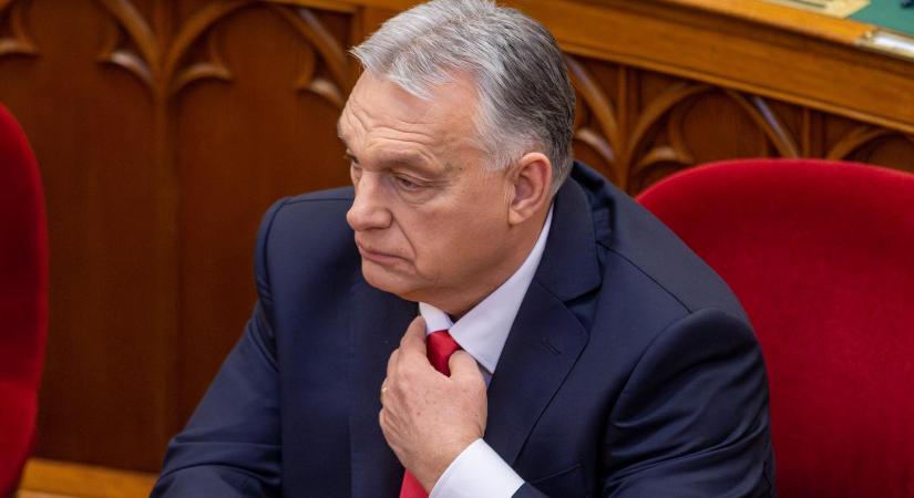 A távozó államtitkárok hathavi juttatását végül kifizetik, Orbán Viktor és egykori miniszterei lelépési pénzét civileknek adják