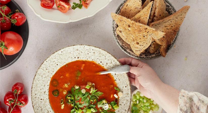 Ezerarcú gazpacho: így bolondíthatod meg a nyár klasszikus spanyol paradicsomlevesét!