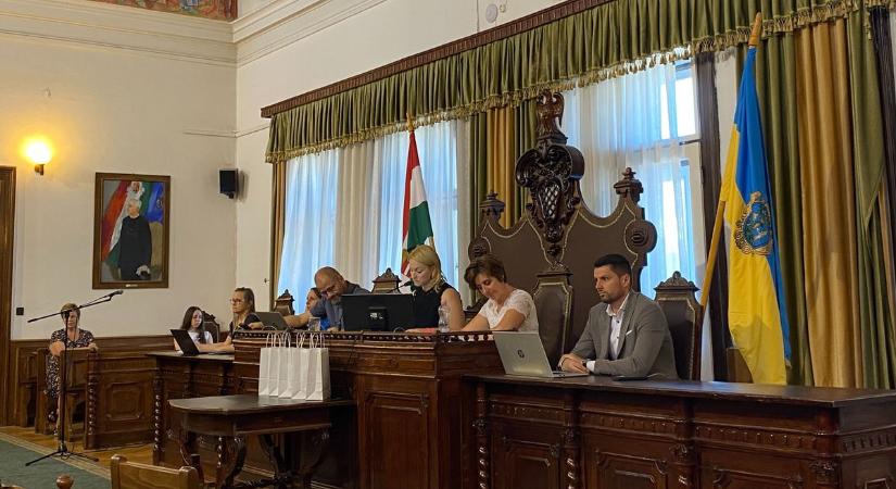Rendkívüli döntés: így változnak a polgármesteri fizetések, megszűnik az automatikus emelés