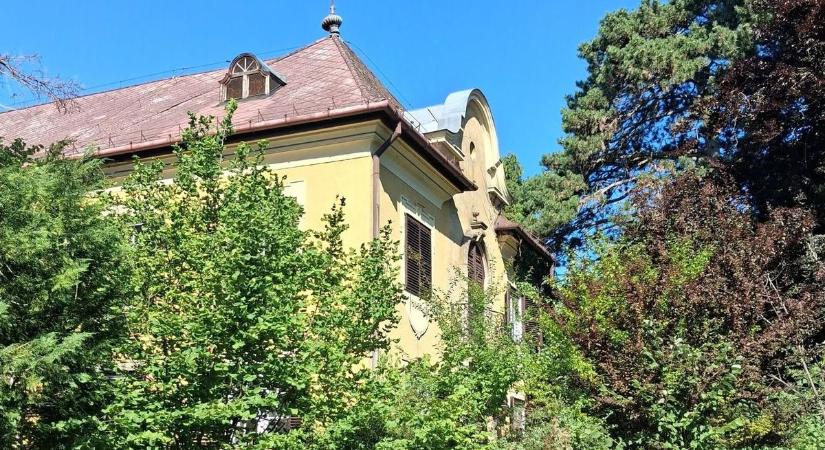 Mi lesz Balatongyörök elfeledett kastélyának sorsa? Sokan aggódnak az épületért
