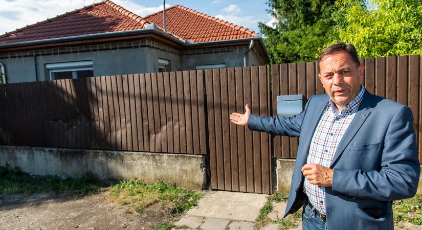 Kénytelen volt elnézést kérni Pócs Jánostól a tiszás propagandalap
