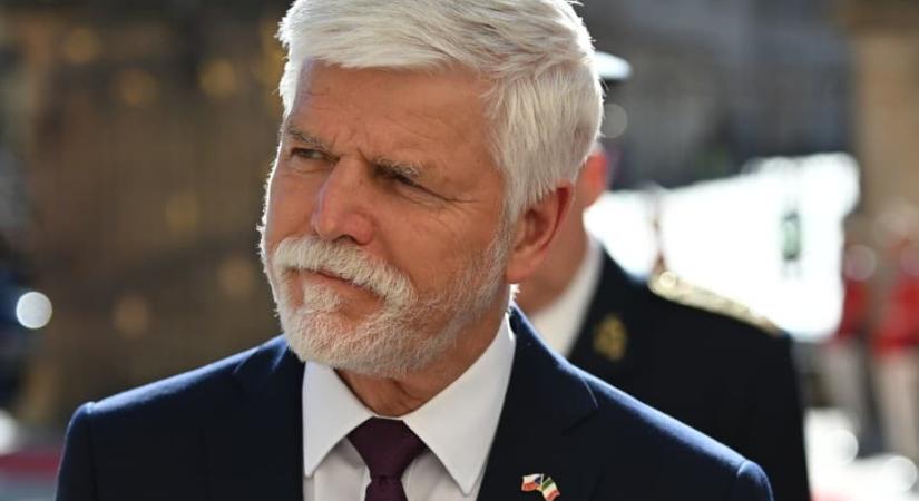A cseh parlament korlátozta az elnök külpolitikai hatásköreit