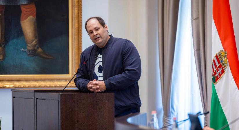 Balos javaslatokkal értett egyet a fideszes polgármester