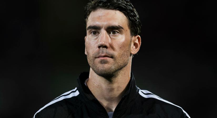 Vlahović elhagyta Isztambult, nem kommentálja a Besiktast és a Juventust