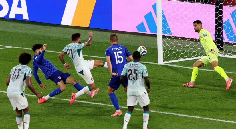 A FIFA szerint a labdába épített szenzorok is igazolták, hogy jogosan nem adták meg a horvátok gólját