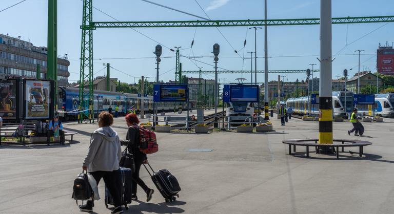 Több elővárosi vonat sem közlekedik járműszennyezés miatt