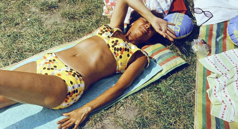 Aputestet adó fecskék és pult alóli bikinik: így strandoltunk a szocializmusban – Galéria