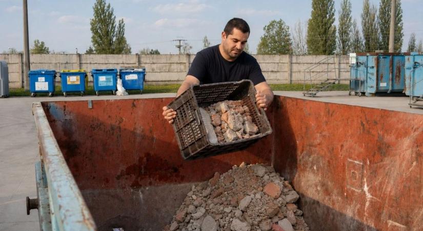 Fizetni kell az építési törmelék leadásáért, de tudunk egy olcsóbb legális megoldást