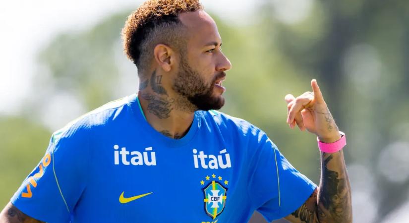 Neymar elégedetlen, hogy eddig alig játszott, de jól viseli a brazil kapitány szerint