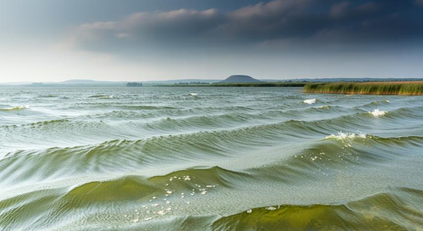 Szó szerint felkavarták az állóvizet a Balatonon
