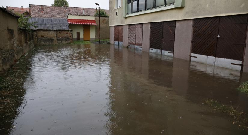 Heves vihar tombolt Kanizsa környékén, ötven perc alatt öntött el mindent a víz
