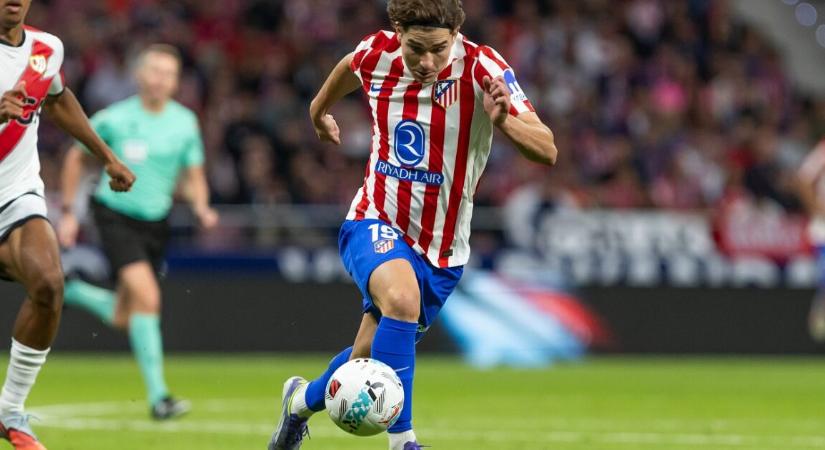 A Barcelona ultimátumot adott Julián Álvarez ügyében