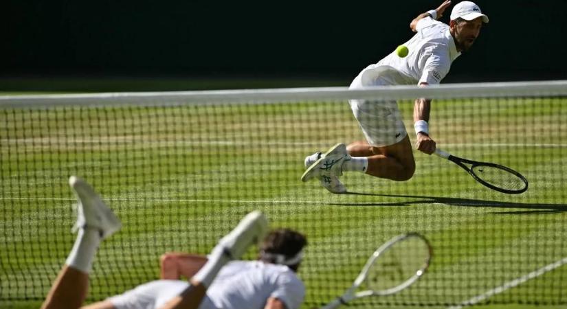 Fucsovics óriásit küzdött Wimbledonban, Djokovics győztes ütése mindenkit sokkolt – videó