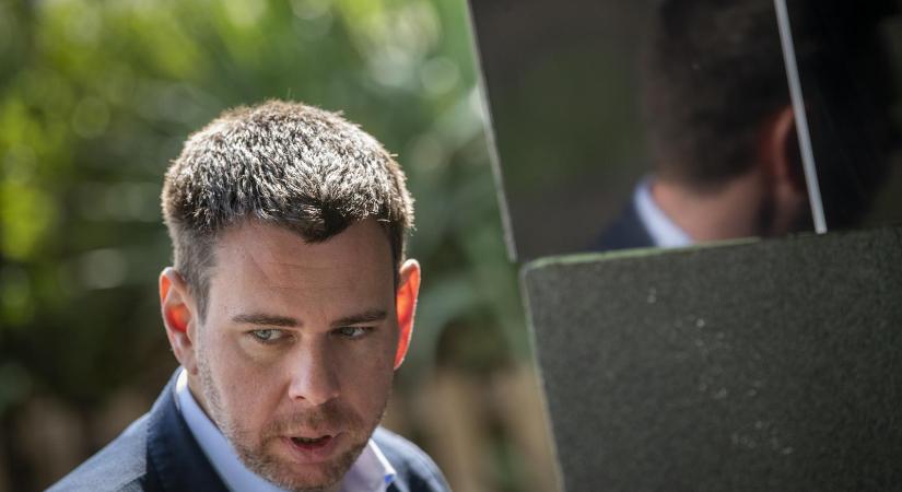 Vitézy Dávid aláírta a Budafoki úti NER-es projektet kiszolgáló új villamosvonal uniós támogatási szerződését