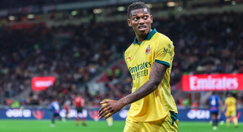 Rafael Leao távozhat: az AC Milan már a Tottenhamnek ajánlotta fel a portugál sztárt
