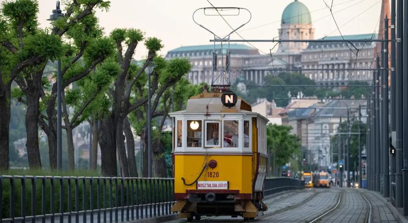 Különleges járművek járják be Budapestet – térképen mutatjuk, hol tűnnek fel