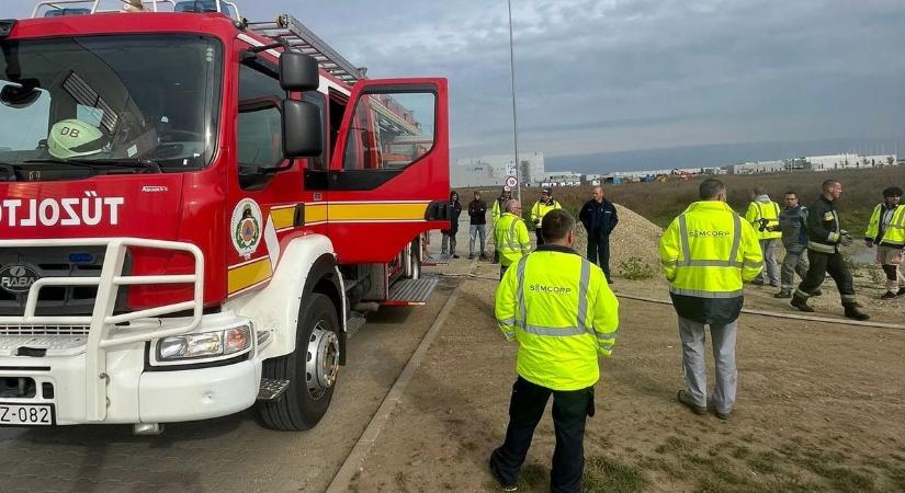 Ez ám a fordulat: megszólalt a Semcorp kínai akkugyártó a botrány után – nagyon úgy tűnik, hogy nem hagyja el Magyarországot