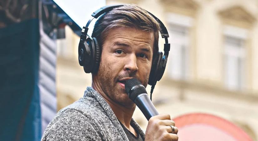 Botrány: Sebestyén Balázsra kiakadt a népszerű énekesnő – nem kerülhetett be a Rádió1-be