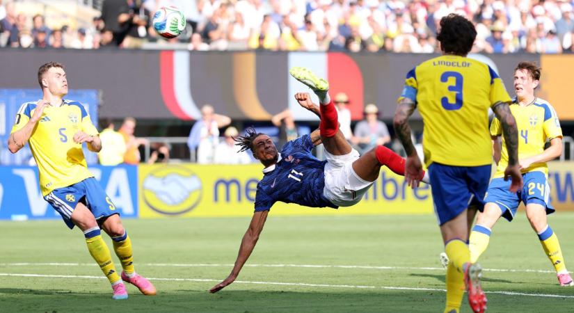 Michael Olise nem hódol be a futballcipődivatnak