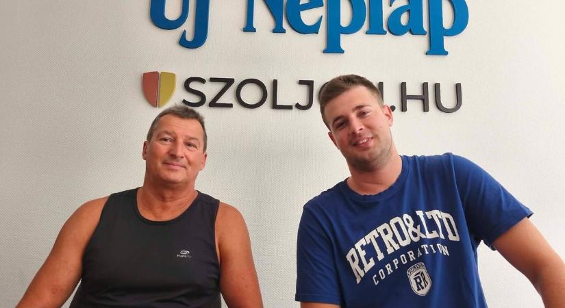 Akinek nincs lehetetlen: lábtempó nélkül úszta át hosszában a Holt-Tiszát a fiatal
