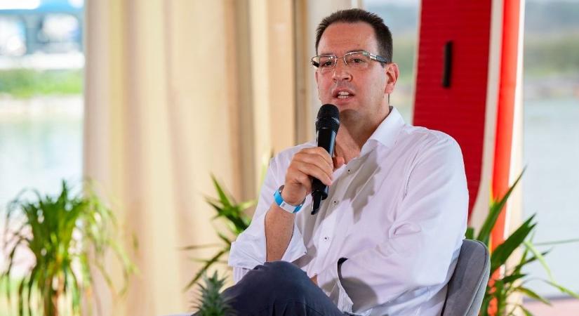 Ligeti Miklós: Orbán Viktor nem moshatja le magáról Matolcsy György bűneit
