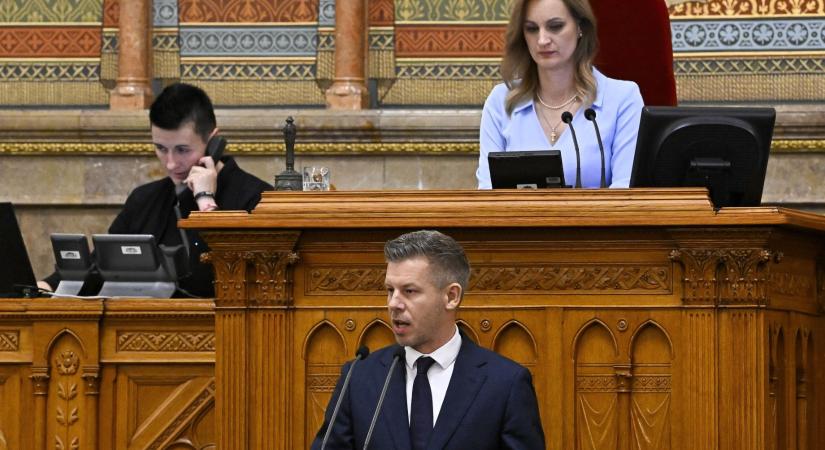 Lehet más a politika