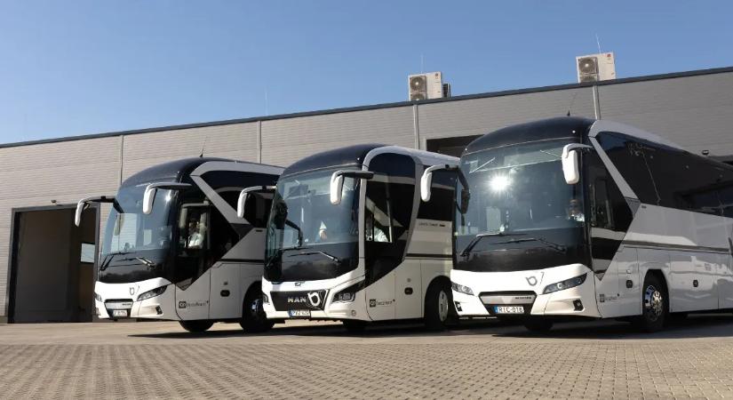 Nyomoz a rendőrség a Tiborcz-féle buszos cég egyik közbeszerzése ügyében