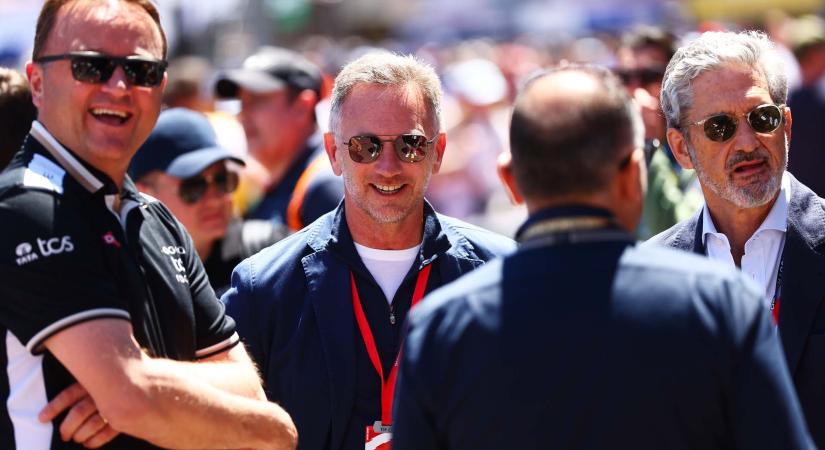Horner egy év után visszatérhet az F1-es paddockba
