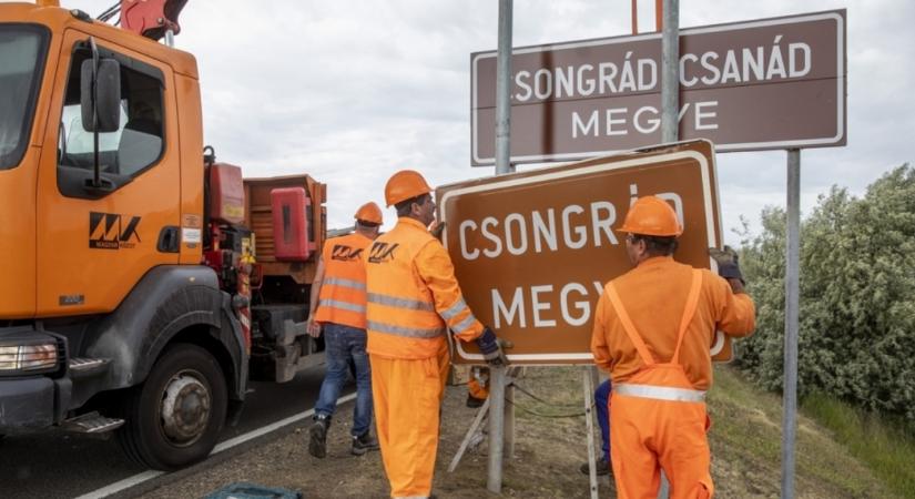 A Magyar Közút nem gondolta, hogy egyszer még szükség lesz rá, nincsenek meg a leszerelt megyenévtáblák
