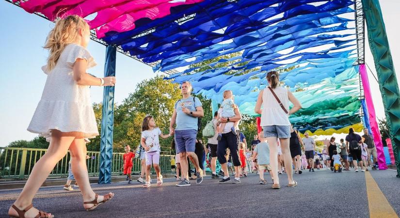 Elkezdődött az idei ragyogó Győrkőcfesztivál - Pintér Bence átadta a város kulcsát - XXL fotógaléria