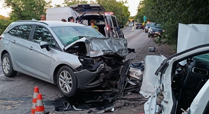 Szívszorító tragédia: két ember életét vesztette a szörnyű balesetben