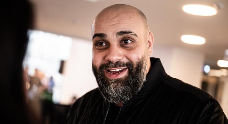 Lakatos László elmondta, ki indította el a humorista pályáján: „Nagyon sokat köszönhetek neki”