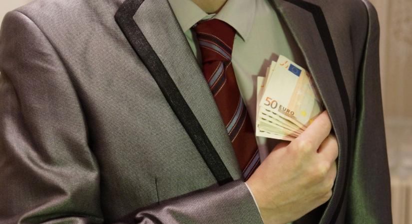 Nincs előrelépés a korrupció elleni küzdelemben