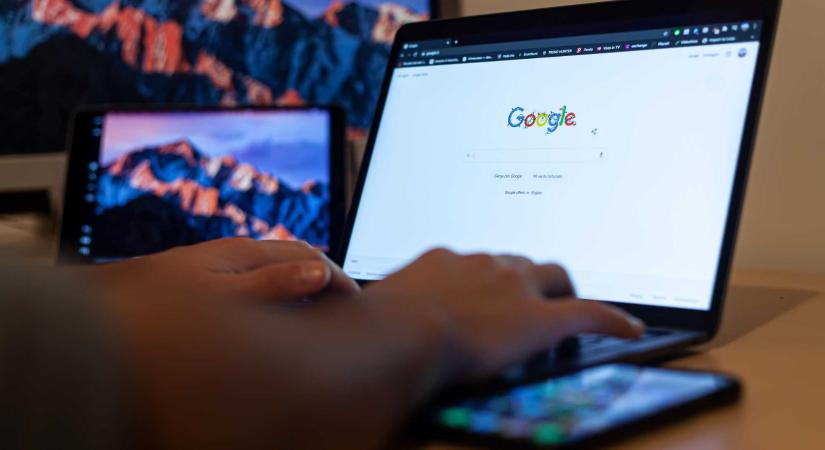 Német bíróság mondta ki: a Google felelhet az MI által kitalált állításokért