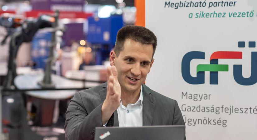 Hogyan alakíthatja át a Tisza-kormány a kamattámogatások rendszerét? Interjú