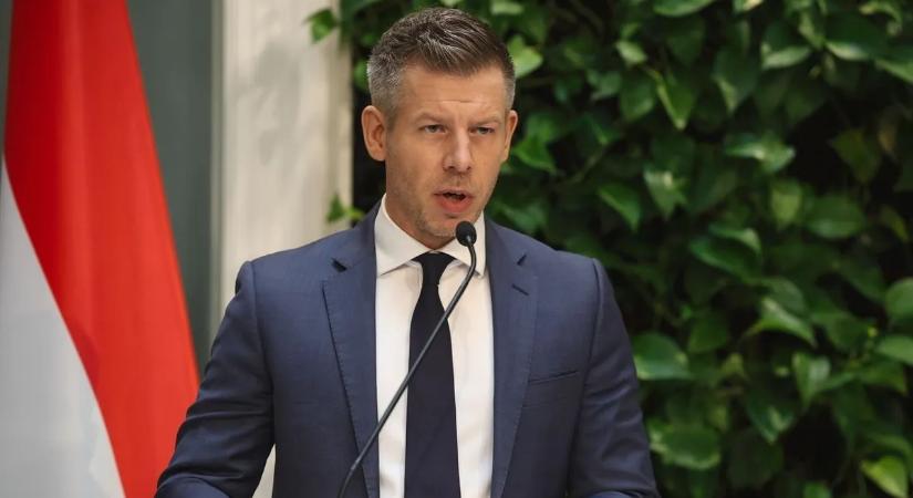 Magyar Péter ma nyújtja be az Alaptörvény 17. módosítását