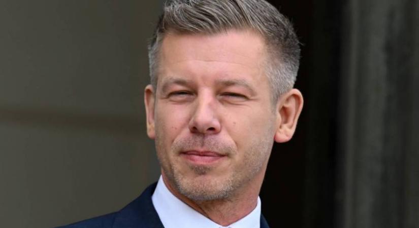 Eldőlt Sulyok Tamás sorsa: Magyar Péter benyújtotta az Alaptörvény-módosítást