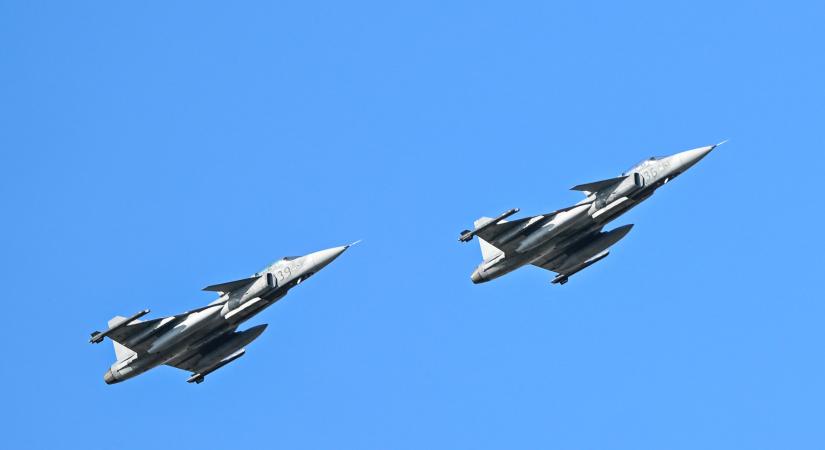 Azonnal felszálltak a magyar vadászgépek: percek alatt kellett közbeavatkozniuk a határon