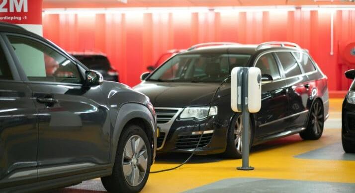 Új programot indít a Mol – Milliós támogatás jöhet elektromos töltőkre