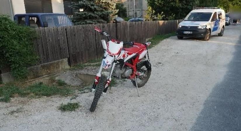 Szinte mindenben szabálytalan volt a fiatal papucsos motoros