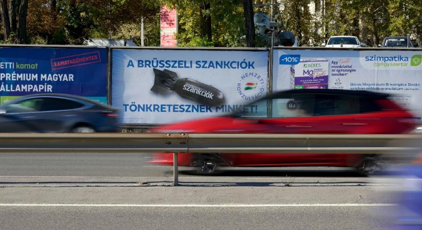 Sorra hozzák a magyar városok a kemény korlátozó döntéseket a plakátok ügyében