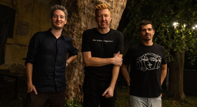 "Egy csapat vagyunk, akik azt csinálhatják, amit szeretnek" - exkluzív interjú a Halott Pénz zenekarral