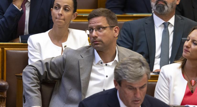 Török Gábor adott egy tippet a Fidesznek, amivel „gyorsan véget vethetne Magyar Péter látványos parlamenti szerepléseinek”