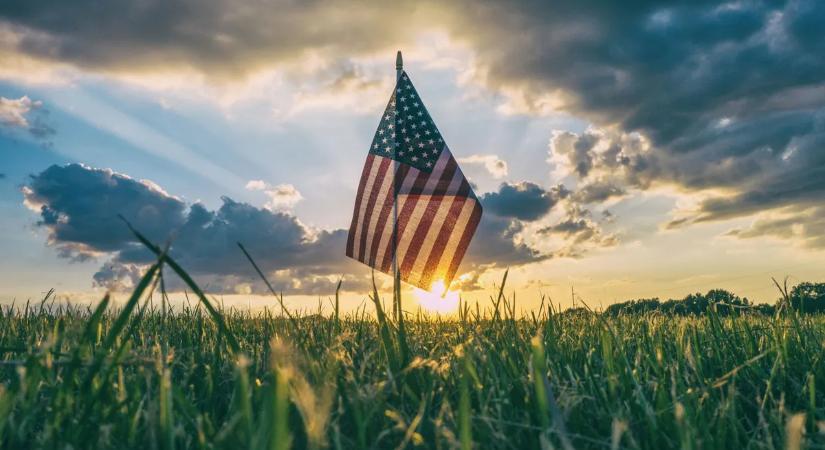 Meglepő módon ünnepelte évfordulóját Amerika, 250 évre elrejtettek egy időkapszulát