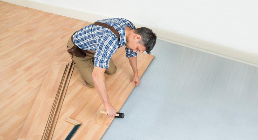 Rengetegen kidobálják a laminált padlót, ez az új őrület sokkal sikeresebb