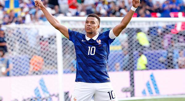Mbappé a negyeddöntőbe lőtte Franciaországot