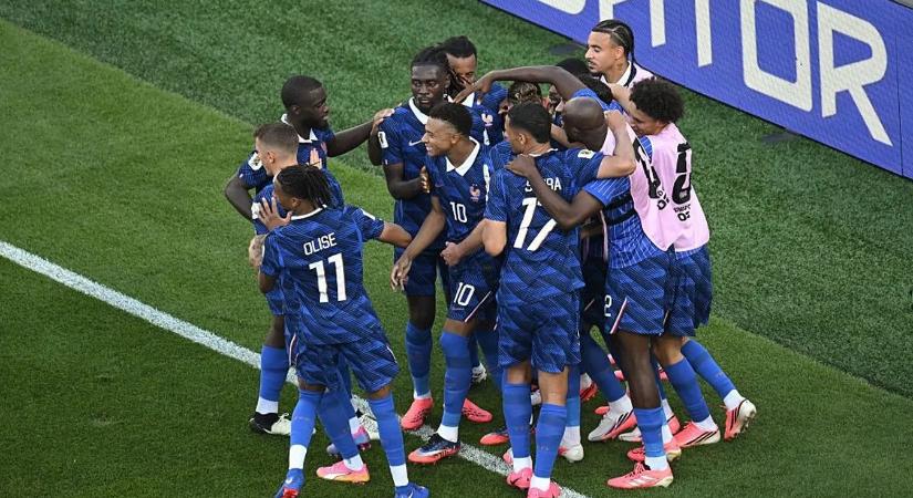 Mbappé tizenegyesből törte meg a jeget Paraguay ellen