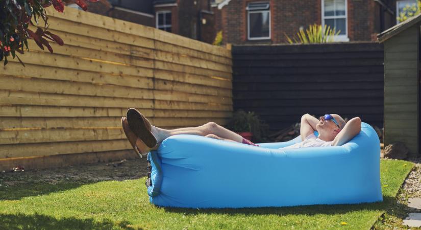 Drága az utazás? Sebaj, a staycation az új nyári trend