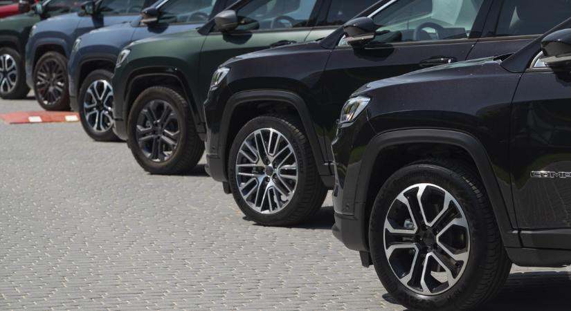 Új sebességbe kapcsolt a magyar autópiac: meglepő számok érkeztek